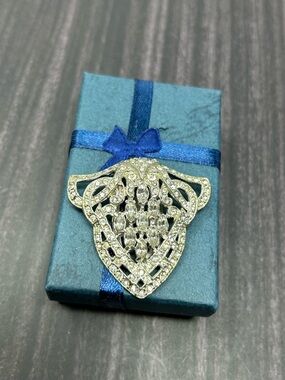 VINTAGE SILVER TONE RHINESTONE ART DECO FUR DRESS CLIP